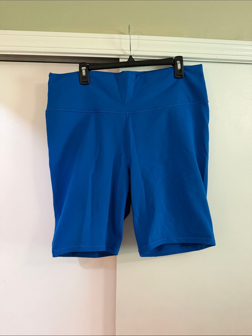 Fabletics Women's Mid-Rise Bike Shorts in Royal Blue